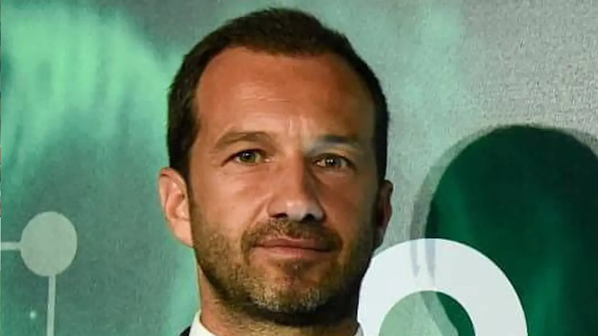 Oficial! Sporting assina contrato com antigo extremo do Benfica