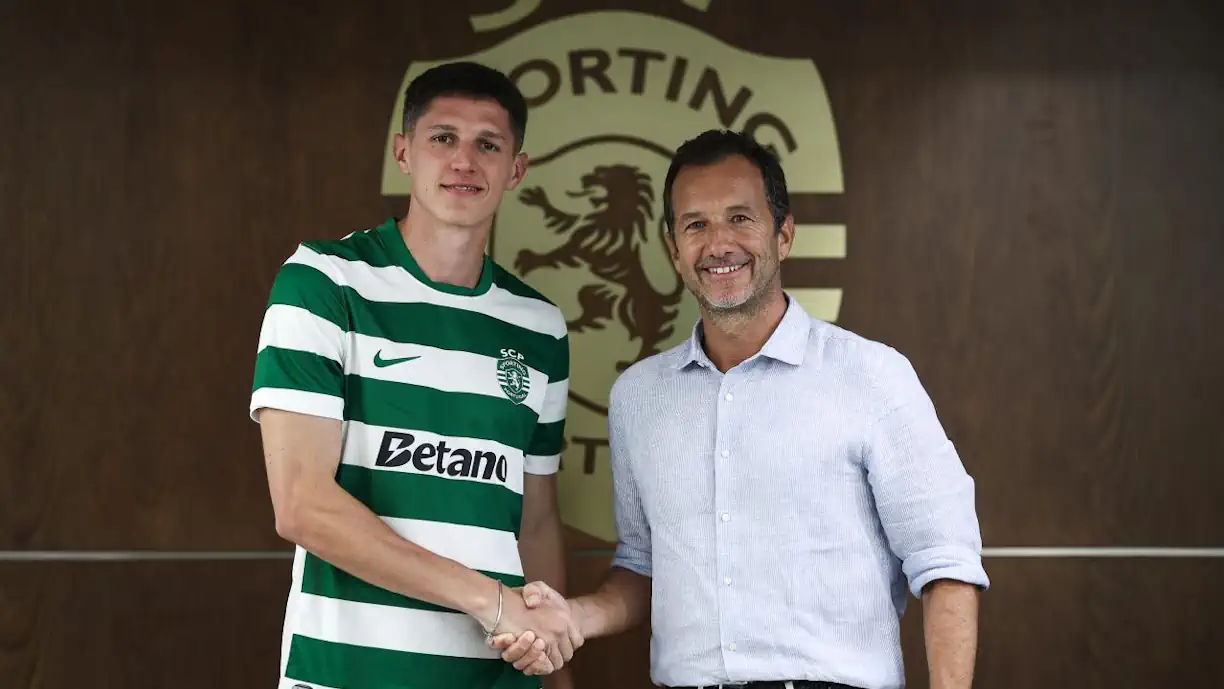 Sergi Altimira assinou um contrato com o Sporting válido até junho de 2031 e ficou protegido por uma cláusula de rescisão de 80 milhões de euros