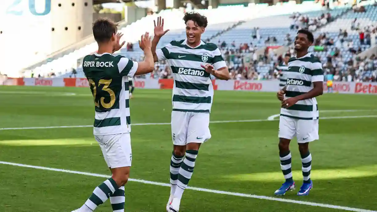 Sporting marca amigável de última hora frente a clube português antes do Estrasburgo