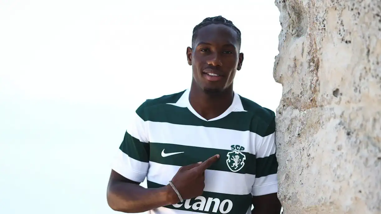 Ibrahima Ba é o mais recente reforço do Sporting. O substituto de Ousmane Diomande tem um contrato válido até 2031 com uma cláusula de rescisão de 80 milhões