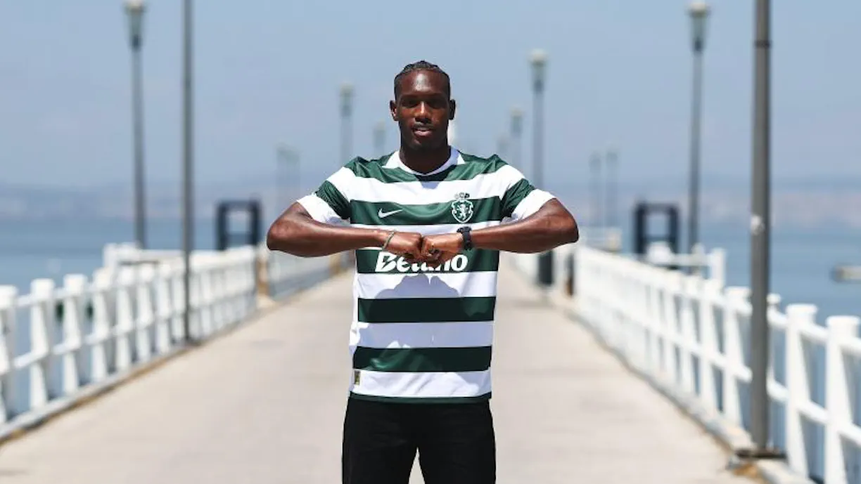 Ibrahima Ba já foi oficializado como reforço do Sporting, mas terá de recuperar durante quatro semanas até ser opção para Rui Borges