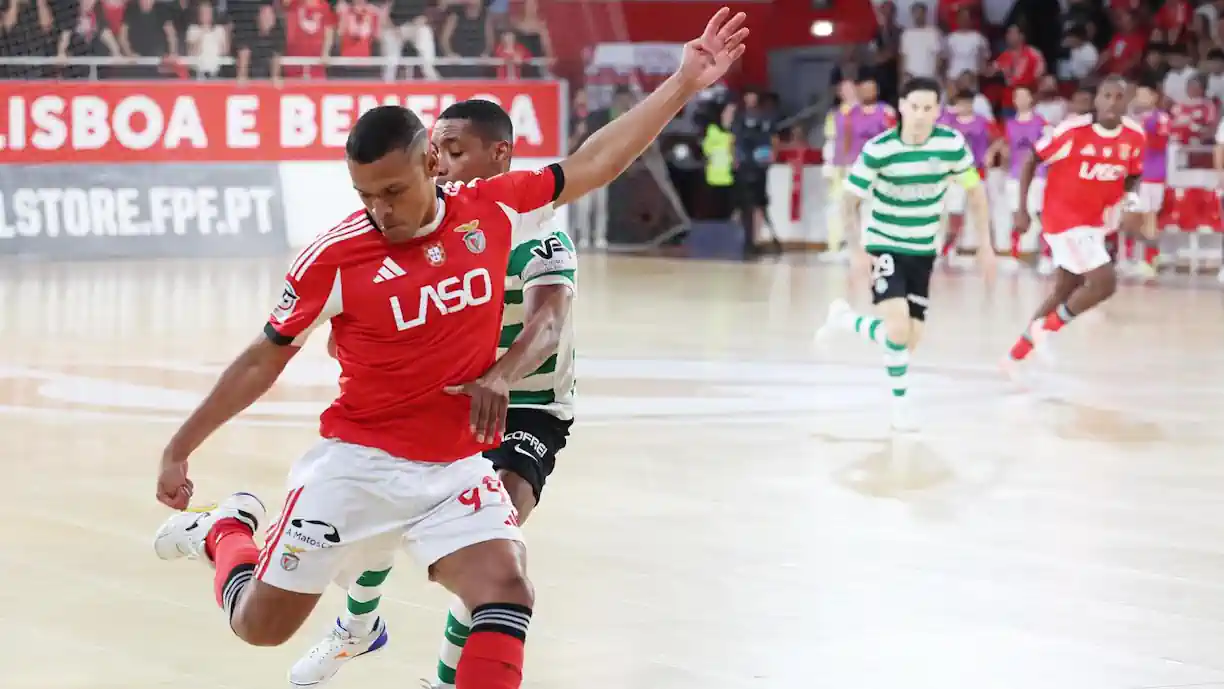 Exclusivo Leonino - Jacaré já se despediu do Benfica e pode rumar ao Sporting