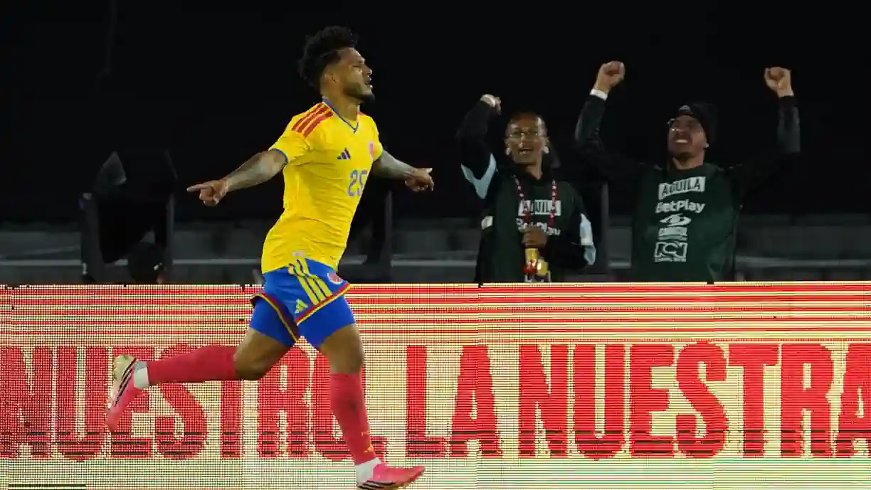 Além de Luis Suárez, Junior Orobio, antigo extremo de 18 anos do Once Caldas, poderá ser o próximo colombiano a atuar no Sporting