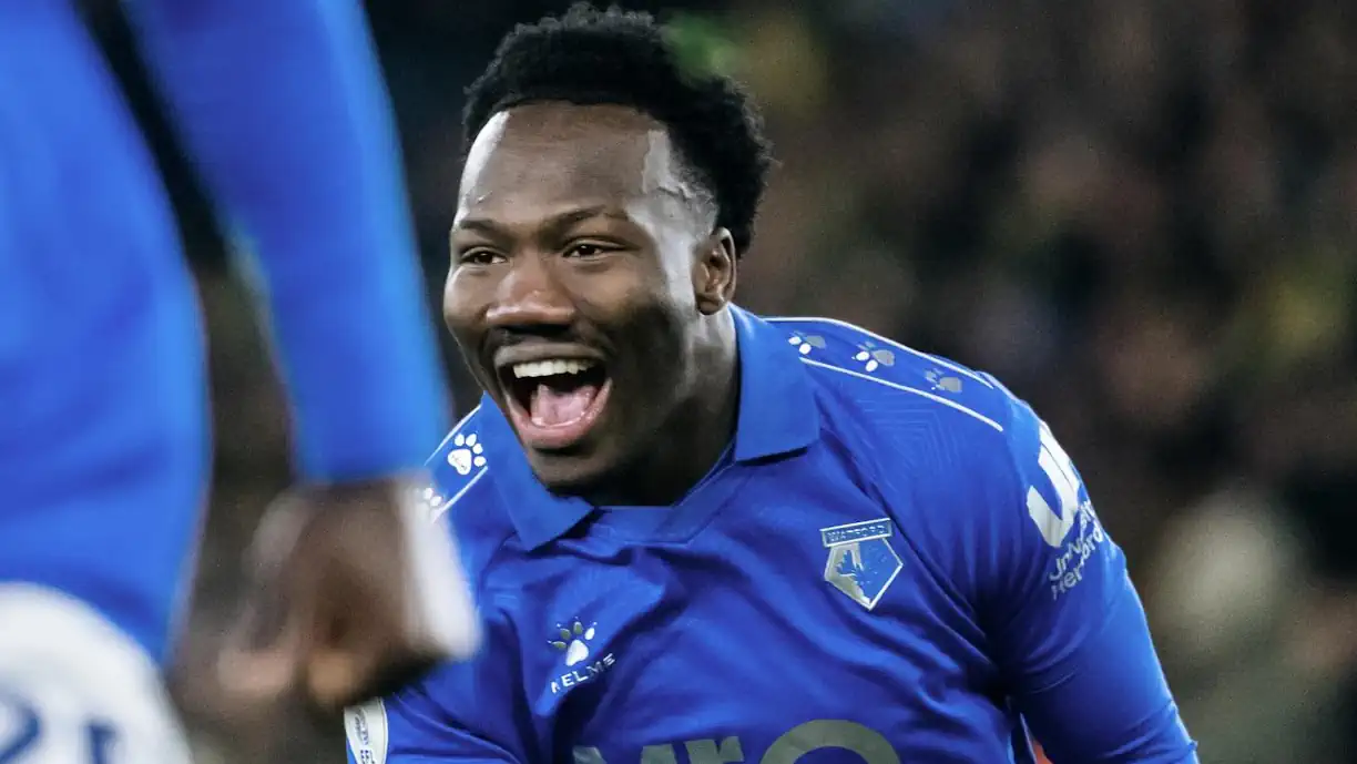 Scott Duxbury, CEO do Watford, abordou pela primeira vez a possível transferência de Nestory Irankunda para o Sporting
