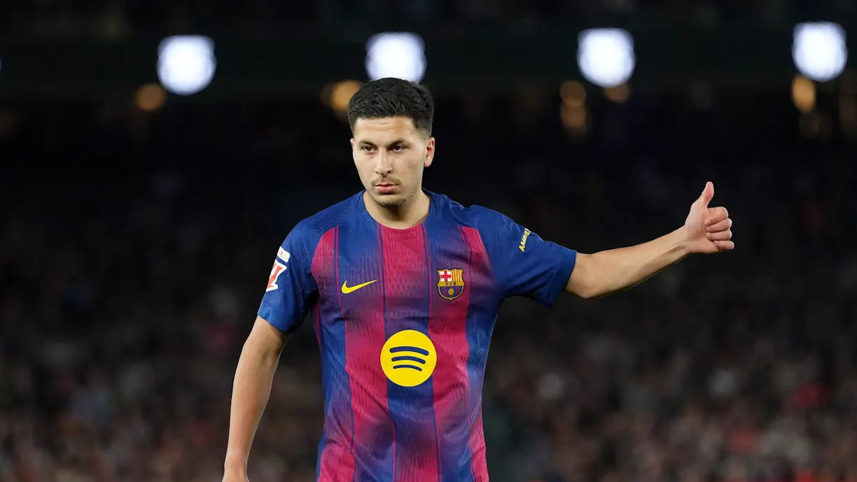 Roony Bardghji foi apontado ao Sporting, mas houve reviravolta sobre extremo do Barcelona