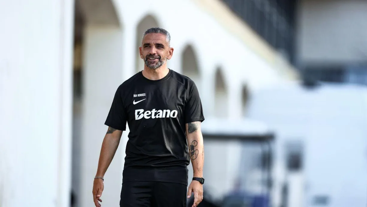 39 jogadores! Rui Borges tem muito para decidir no Sporting e nem todos ficam