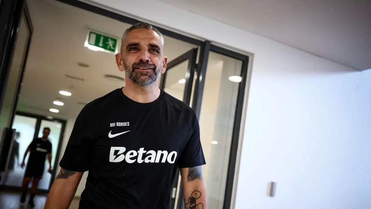 Morten Hjulmand foi uma das principais ausências do arranque dos trabalhos do Sporting, mas Rui Borges já contou com quatro reforços