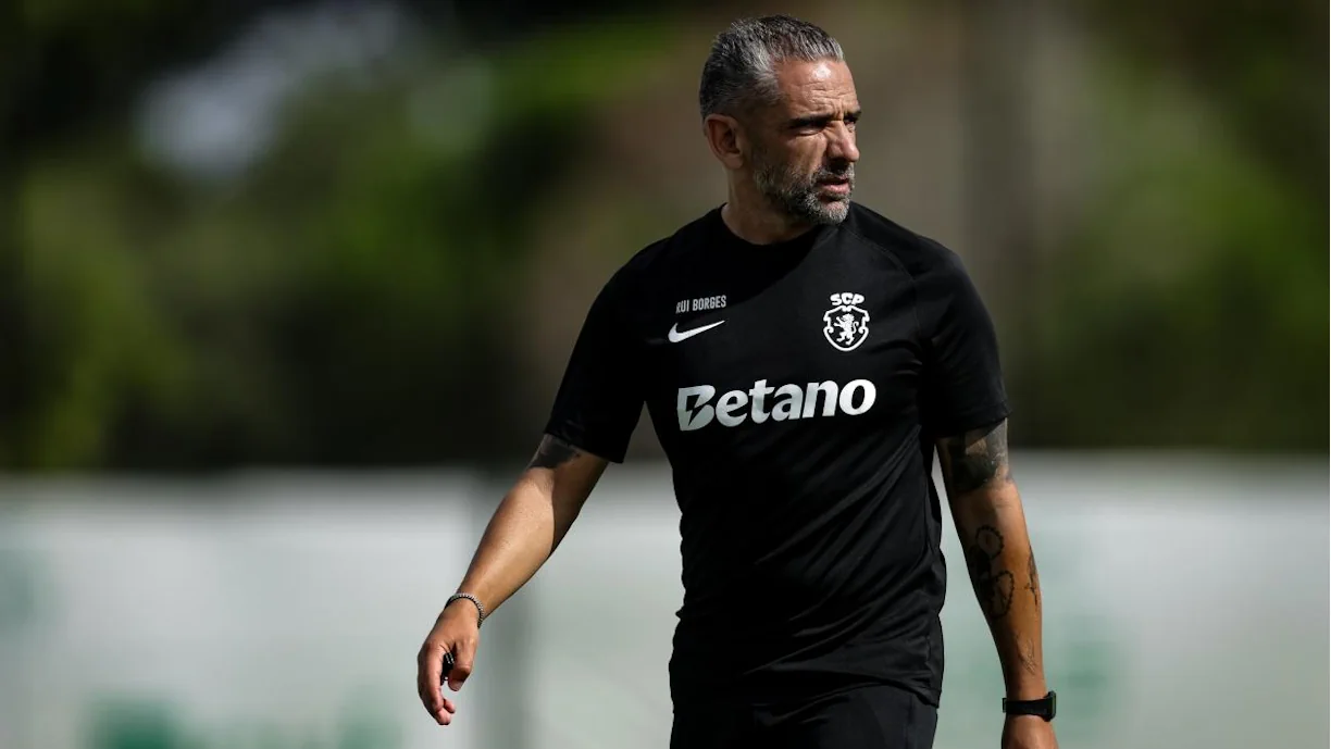 Nestory Irankunda está cada vez mais perto de ser reforço do Sporting e pode ser apresentado no plantel de Rui Borges durante o Troféu Cinco Violinos