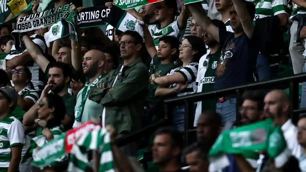 Diana Ribeiro Santos, mulher de Nuno Santos, partilhou um vídeo da apresentação do camisola 11 do Sporting e deixou uma mensagem de confiança para o futuro