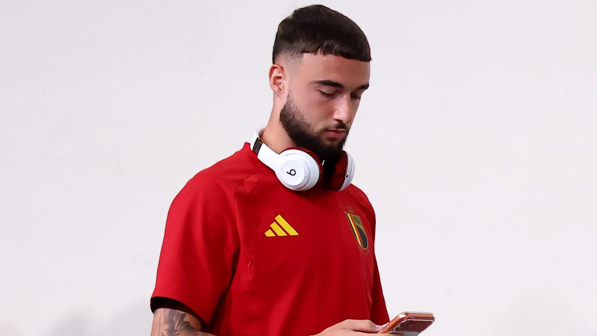 Debast segue em frente! Sem ter minutos, defesa do Sporting vê goleada nos Estados Unidos - Bélgica