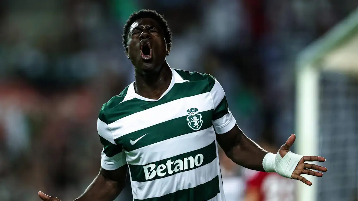 Issa Doumbia foi uma das grandes revelações da pré-temporada do Sporting, mas acabou por estar na lista de alvos do Benfica