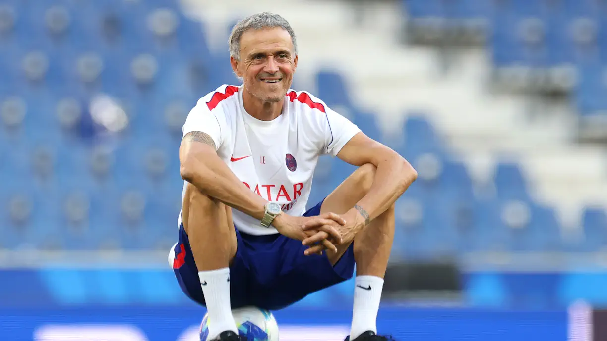 almeiras, orientado por Abel Ferreira, empatou diante do Cerro Porteño (1-1); Ex Sporting reagiu às críticas e falou do nome de Luis Enrique, técnico do PSG