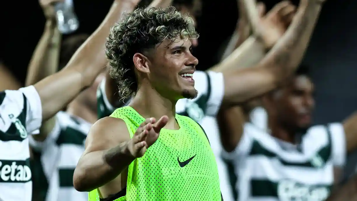Maxi Araújo deverá recuperar a titularidade no Sporting já na receção ao Vitória de Guimarães, atirando Rodrigo Dias para o banco