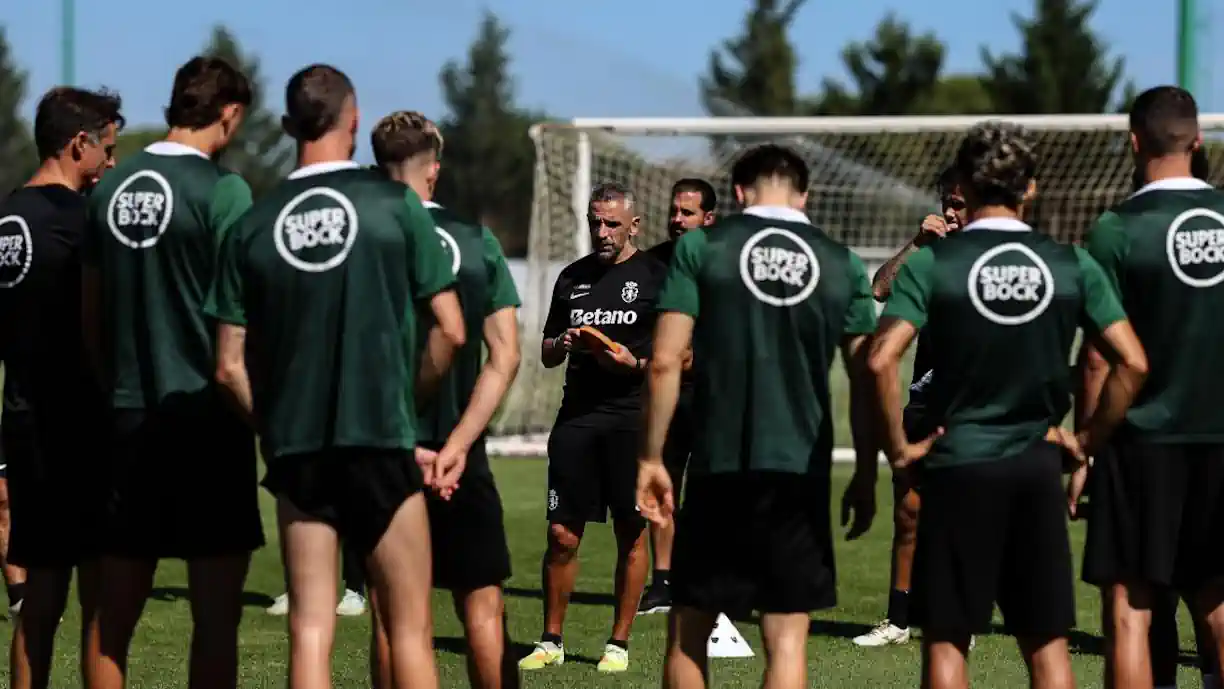 Após saída de Diomande, Rui Borges recebe dois 'reforços' a tempo do Sporting - Vitória de Guimarães