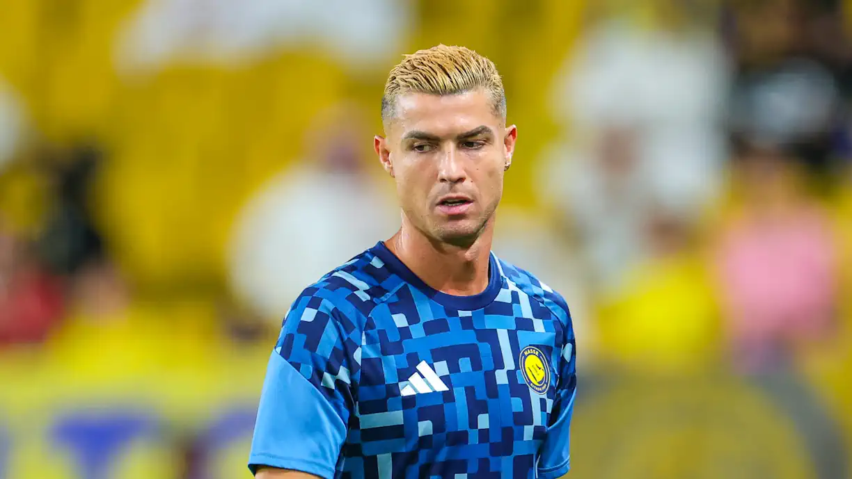 Médio rumou à liga de Cristiano Ronaldo por 60M e admite: "Não quero voltar a trabalhar"
