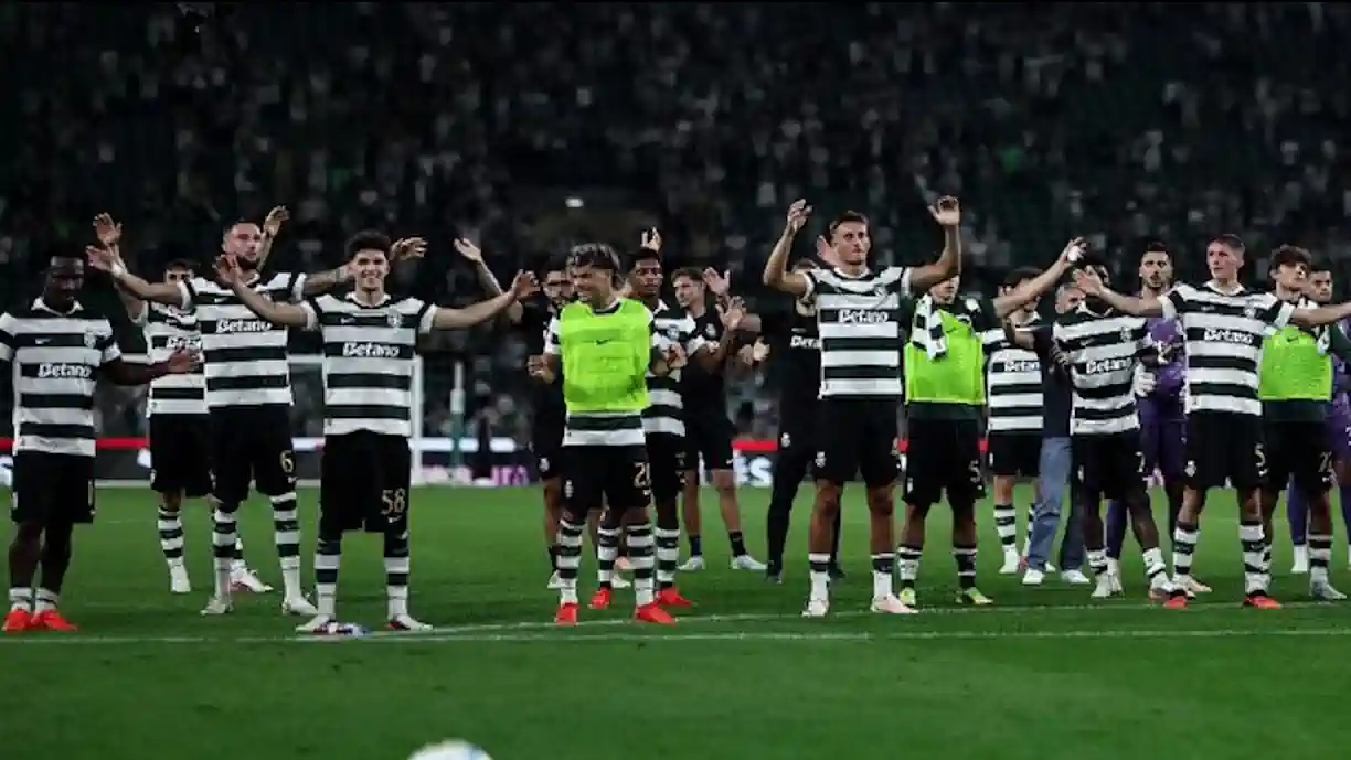 Iván Fresneda esteve entre os jogadores analisados pelo Arsenal durante o último mercado de transferências, mas acabou por permanecer no Sporting