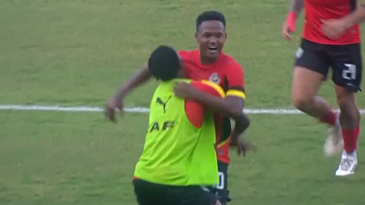 Geny Catamo foi o mais recente jogador do Sporting a deixar marca ao serviço da respetiva seleção, no empate de Moçambique com o Senegal (1-1)