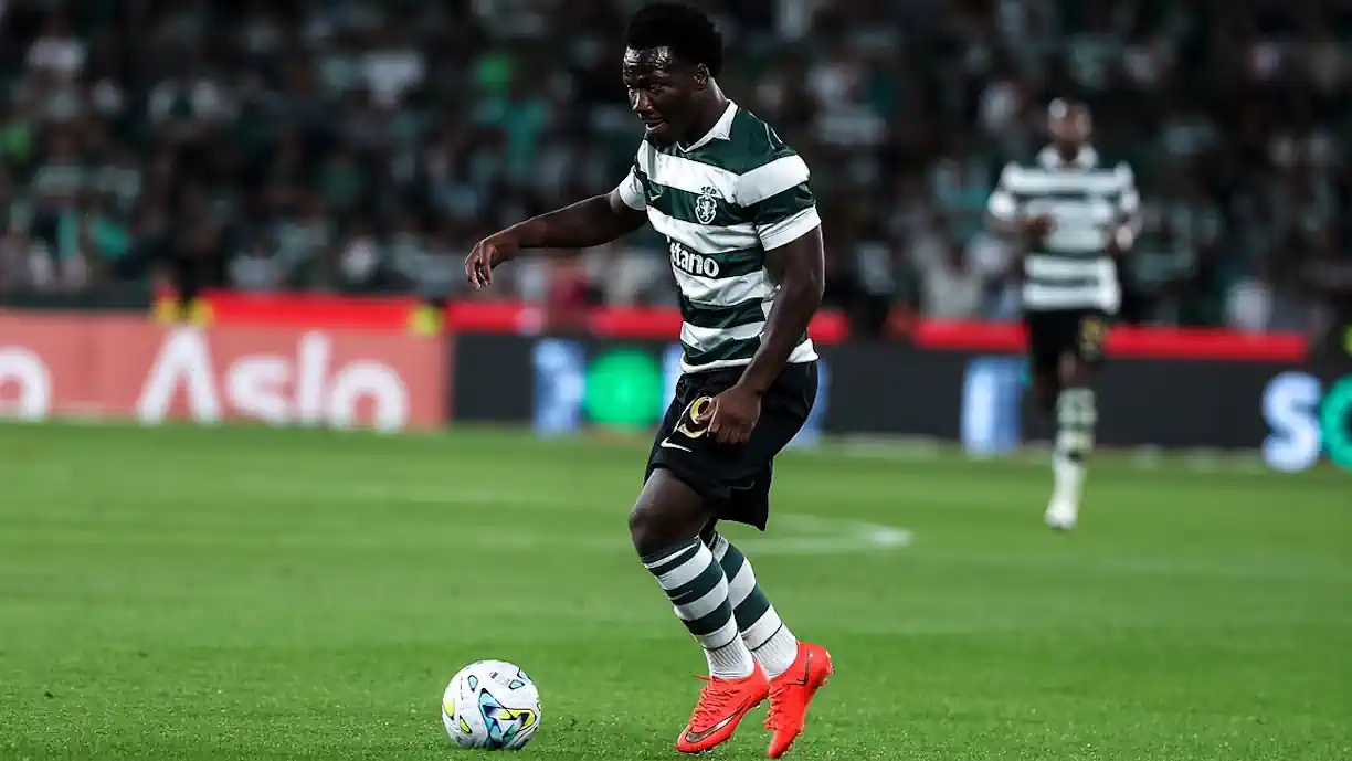 Nestory Irankunda e Alessandro Circati protagonizaram uma troca de provocações nas redes sociais, com o Sporting e o Benfica pelo meio
