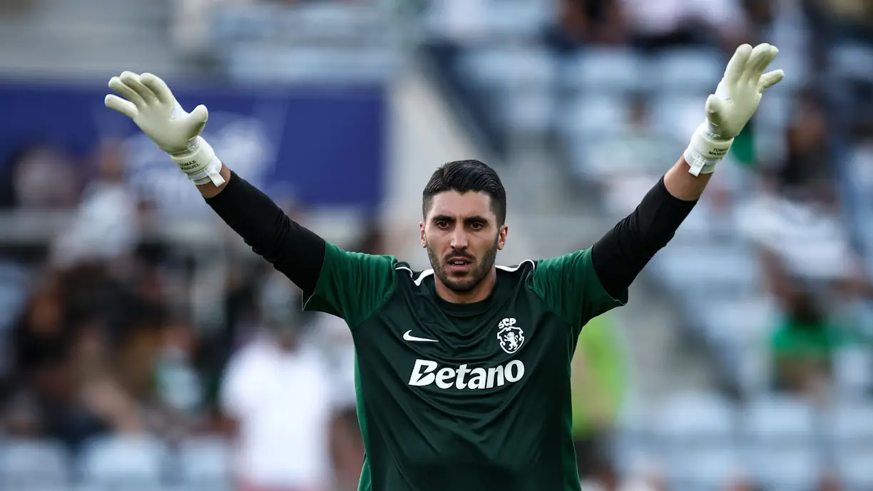 Carlos Silva antevê que Kaique Pereira vá roubar a titularidade a Rui Silva na baliza do Sporting muito em breve