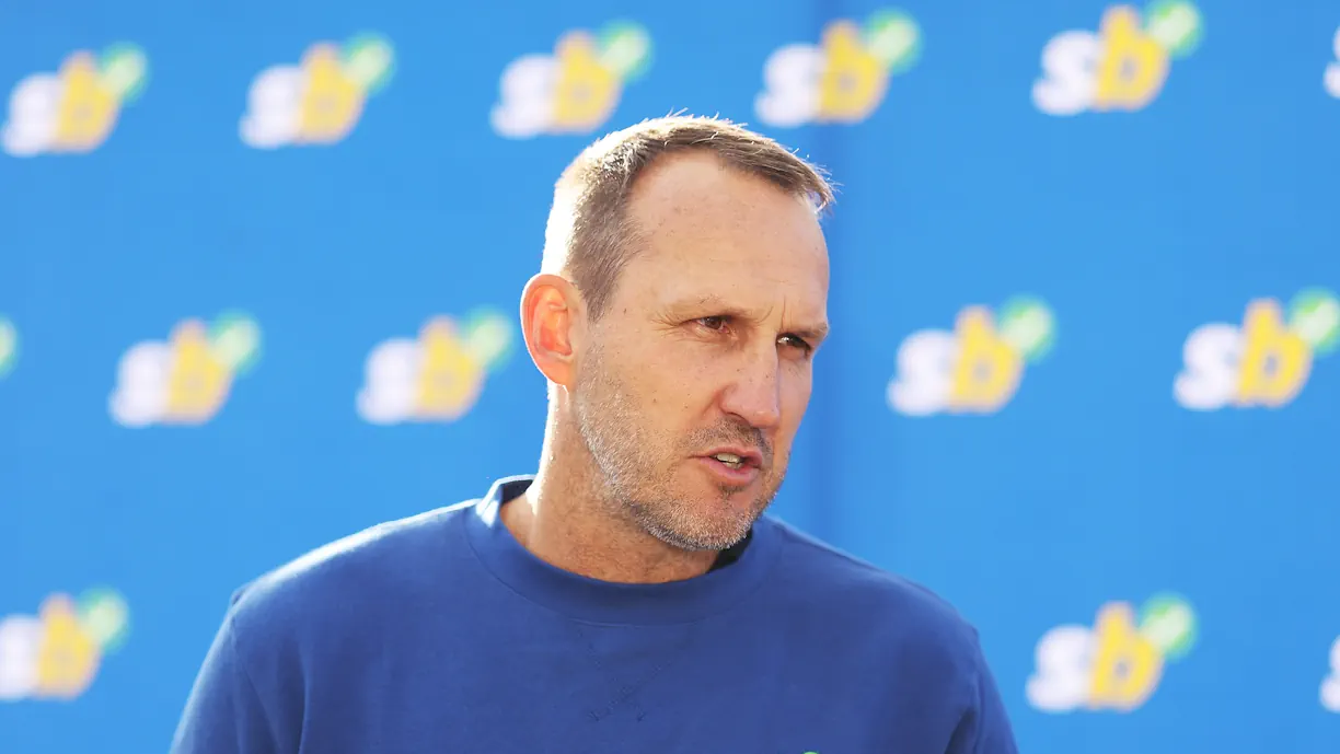 Novo diamante em bruto do Sporting deixa Mark Schwarzer ao rubro: "Estou fascinado"