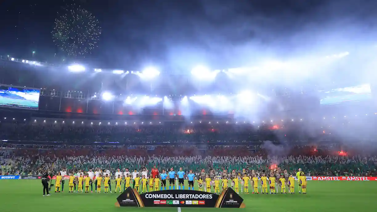 Técnico apontado ao Sporting ganha 2-1 no Maracanã e fica a um passo da final da Libertadores