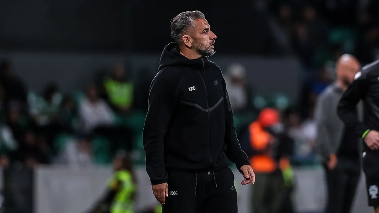Rui Borges mostrou-se satisfeito com a vitória do Sporting frente ao Marítimo, por 2-1, garantindo a final-four da Taça da Liga. Fotografia de Sporting