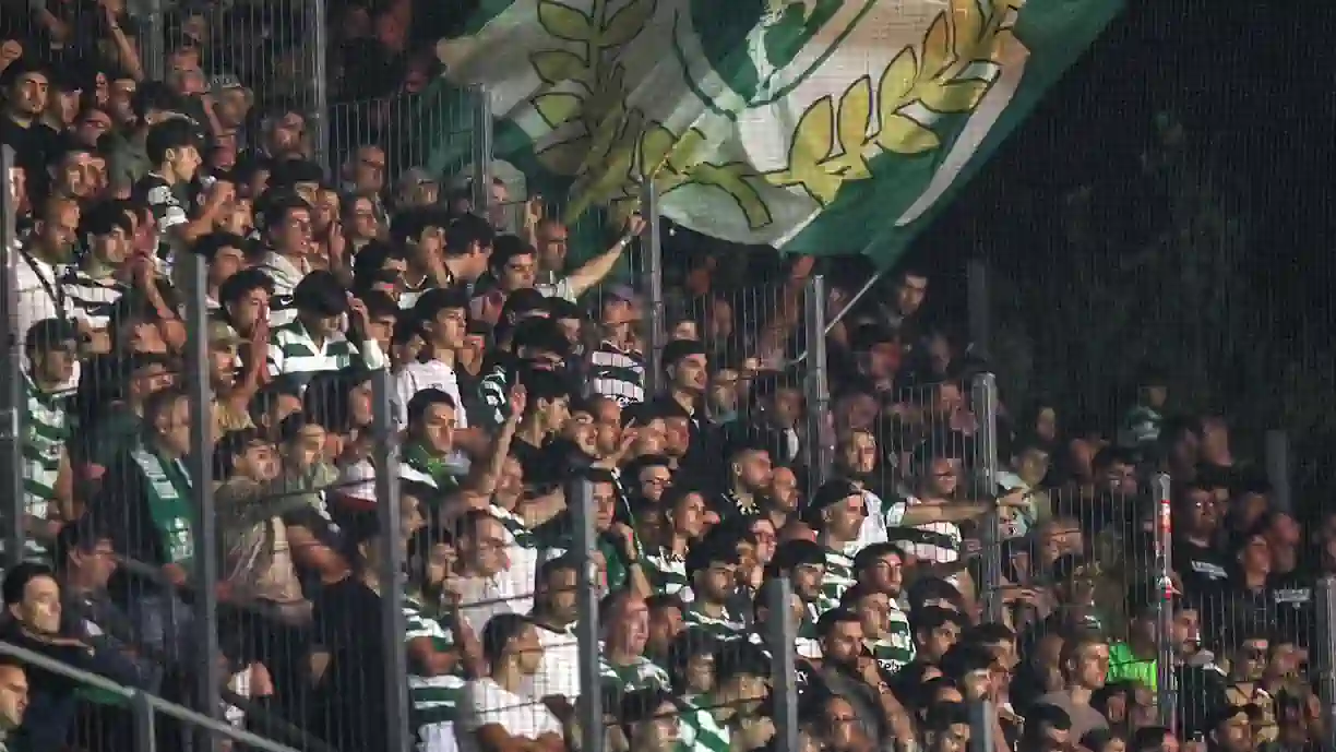 Sporting garantiu a presença na final da Taça Ibérica de voleibol, depois de vencer o Melilla por 3-2, numa meia-final marcada pelo equilíbrio